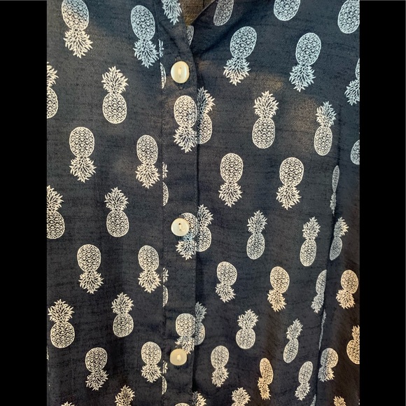 Kim Rogers Pineapple Print Top - Picture 3 of 4